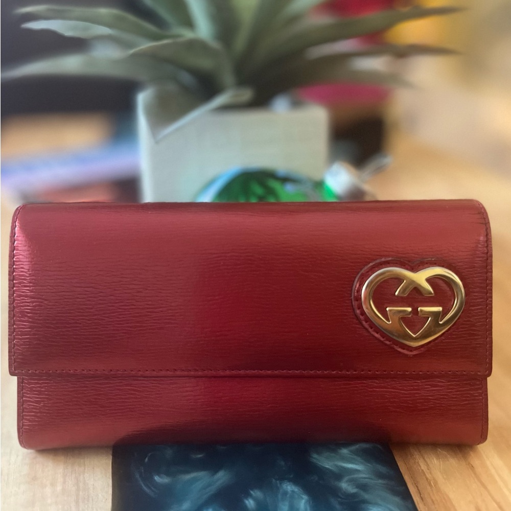 SOLD❤️Gucci Interlocking GG Heart Red Continental Wallet - Picture 3 of 11